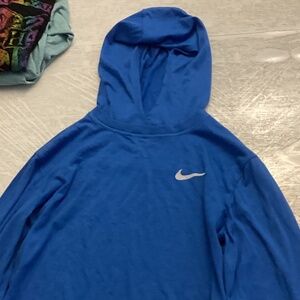 Girls XL Nike Pullover Bright Blue